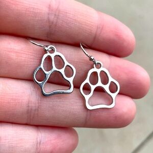 Paw 🐾 silver dog cat drop earrings new gift animal lover cut out print pet